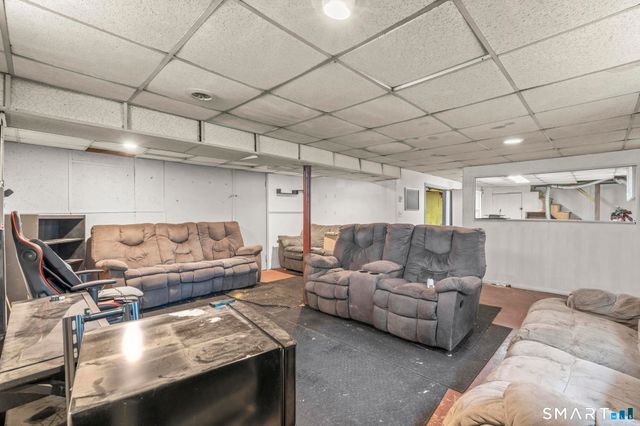 322 Pearl Lake Road, Waterbury, CT 06706