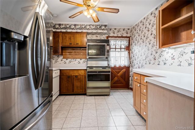 1235 11th Street, West Babylon, NY 11704