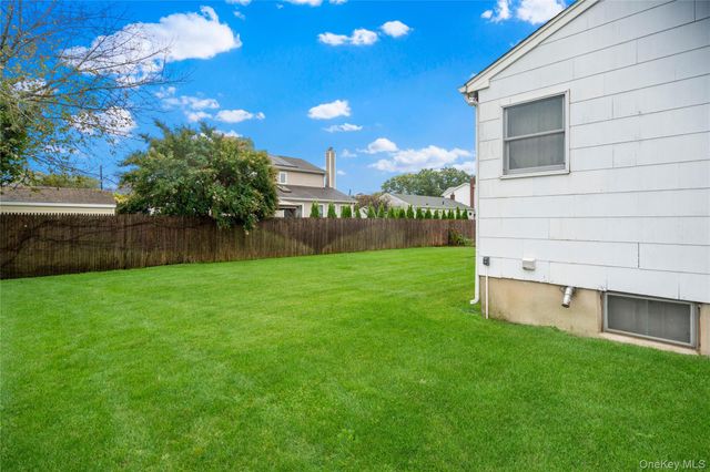 1235 11th Street, West Babylon, NY 11704