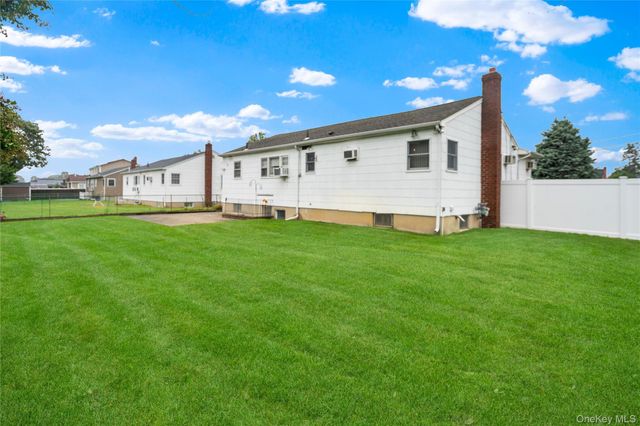 1235 11th Street, West Babylon, NY 11704