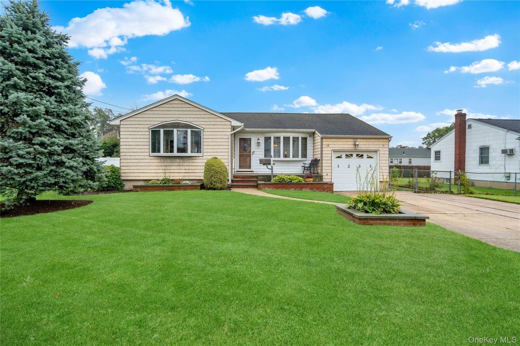 1235 11th Street, West Babylon, NY 11704