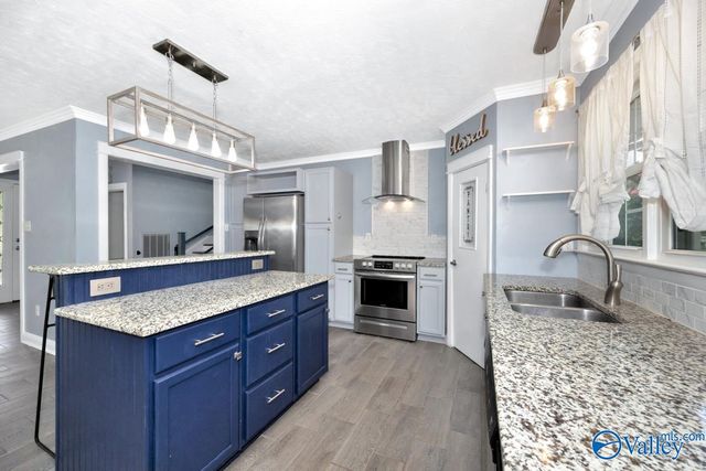 3310 Whitesburg Drive, Huntsville, AL 35802