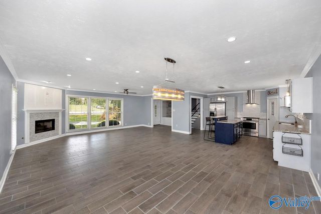 3310 Whitesburg Drive, Huntsville, AL 35802