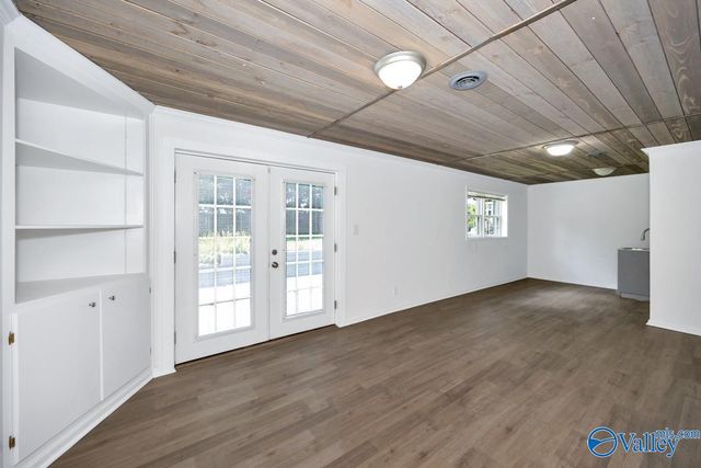 3310 Whitesburg Drive, Huntsville, AL 35802