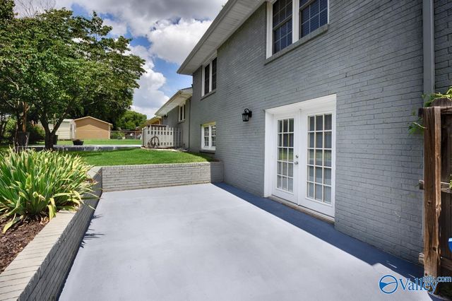 3310 Whitesburg Drive, Huntsville, AL 35802