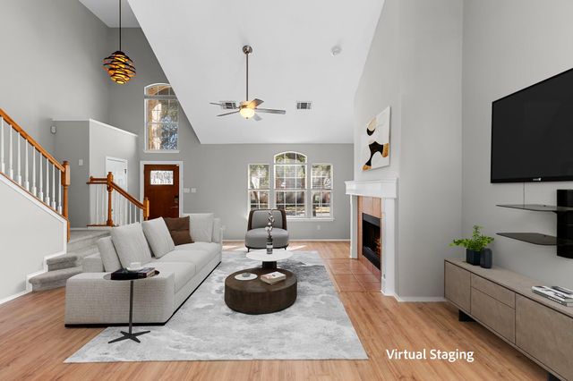 8620 Neider DR, Austin, TX 78749