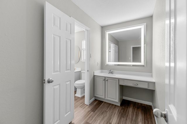 8620 Neider DR, Austin, TX 78749