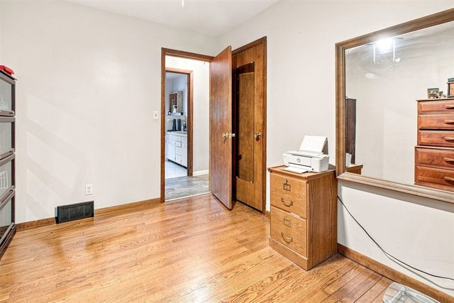 9557 Cleveland Avenue, Baroda, MI 49101