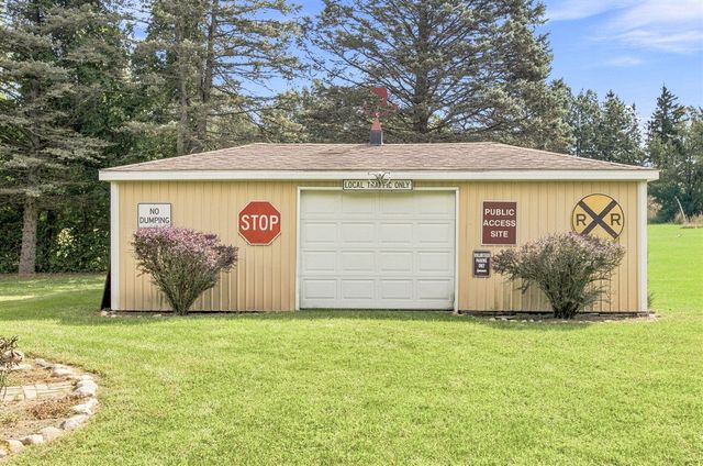 9557 Cleveland Avenue, Baroda, MI 49101