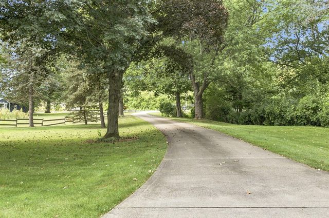 9557 Cleveland Avenue, Baroda, MI 49101
