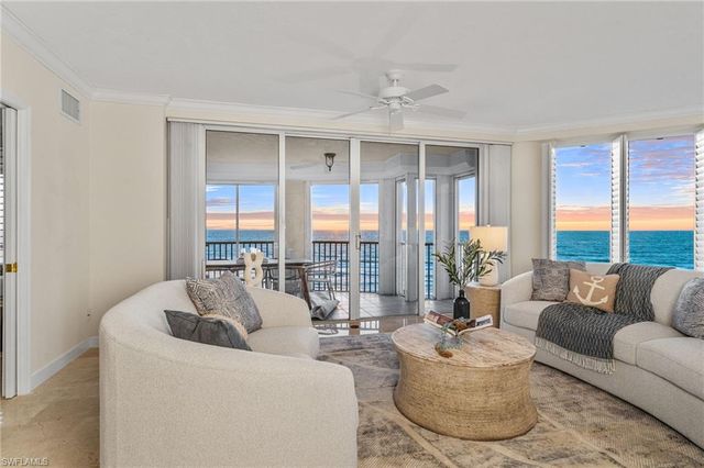 8111 Bay Colony DR # 503, Naples, FL 34108