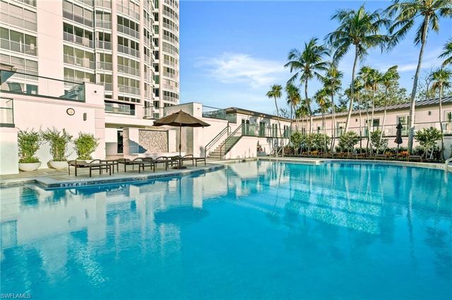 8111 Bay Colony DR # 503, Naples, FL 34108