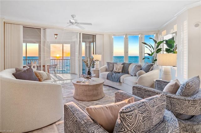 8111 Bay Colony DR # 503, Naples, FL 34108