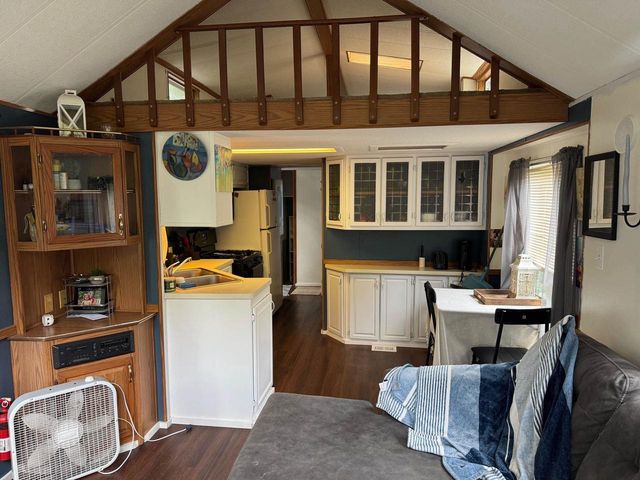 127 Sugar Maple Circle, Lake Delton, WI 53965