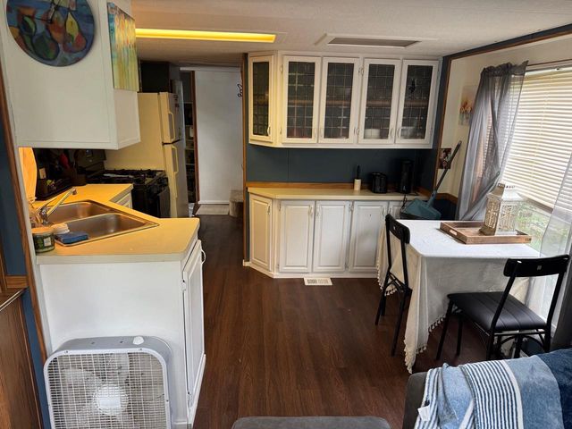 127 Sugar Maple Circle, Lake Delton, WI 53965