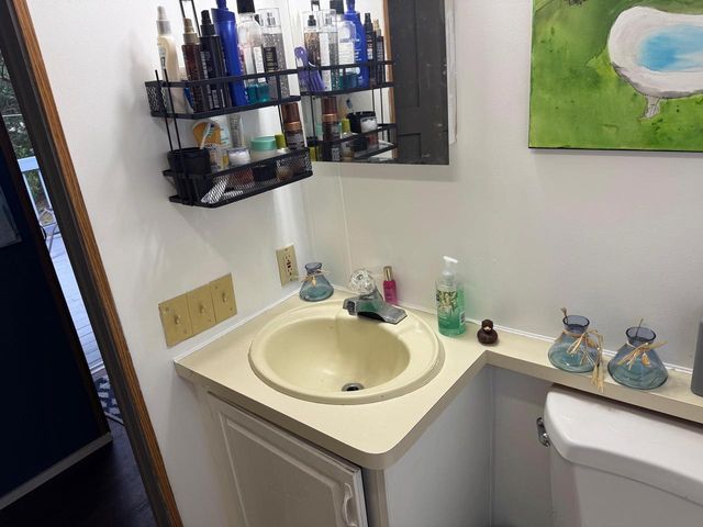 127 Sugar Maple Circle, Lake Delton, WI 53965