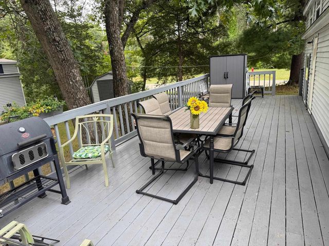 127 Sugar Maple Circle, Lake Delton, WI 53965