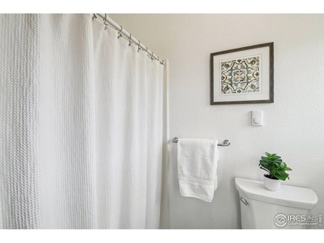 5409 Gary Dr, Berthoud, CO 80513