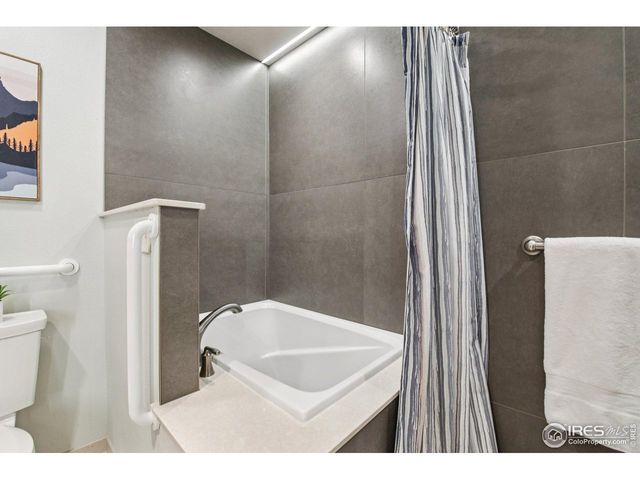 5409 Gary Dr, Berthoud, CO 80513