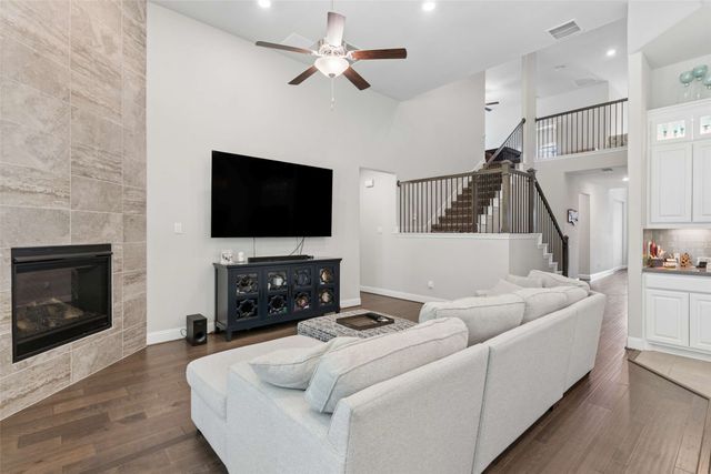 3290 Brookglen Drive, Lewisville, TX 75010