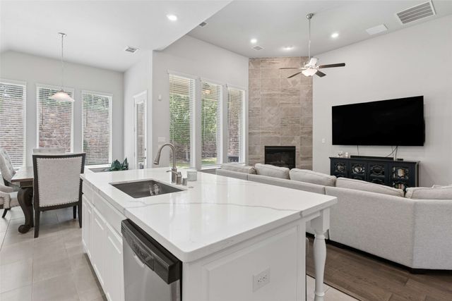 3290 Brookglen Drive, Lewisville, TX 75010