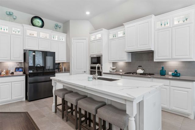 3290 Brookglen Drive, Lewisville, TX 75010