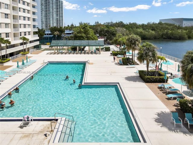 300 Bayview Drive 605, Sunny Isles Beach, FL 33160