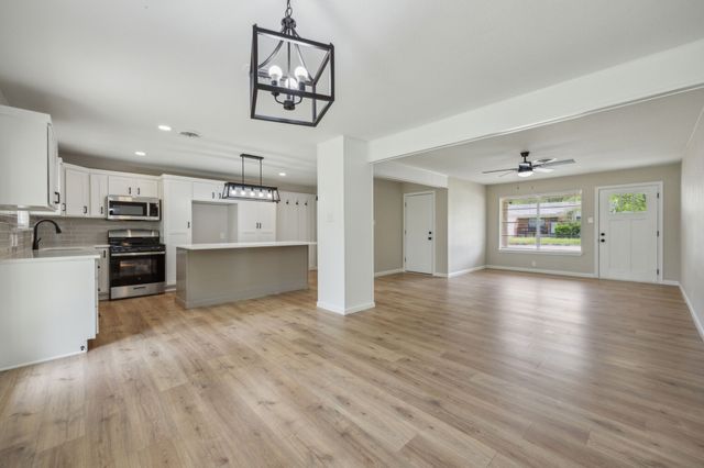 1006 N Grant Drive, Sherman, TX 75092