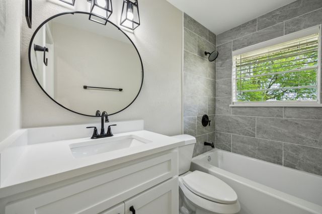 1006 N Grant Drive, Sherman, TX 75092