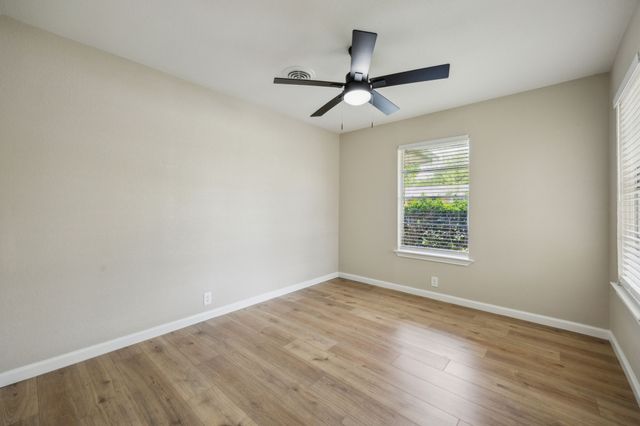 1006 N Grant Drive, Sherman, TX 75092