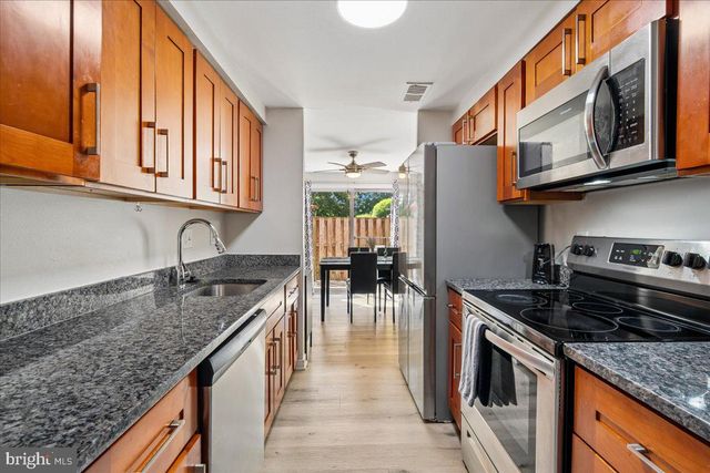 566 WEST CT, Glen Burnie, MD 21061