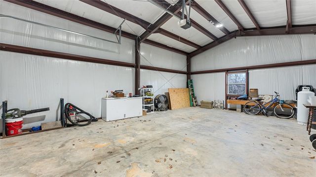 15743 Easterling Road, Pea Ridge, AR 72751