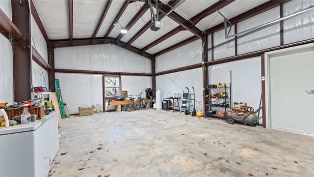 15743 Easterling Road, Pea Ridge, AR 72751