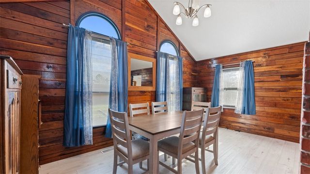 15743 Easterling Road, Pea Ridge, AR 72751