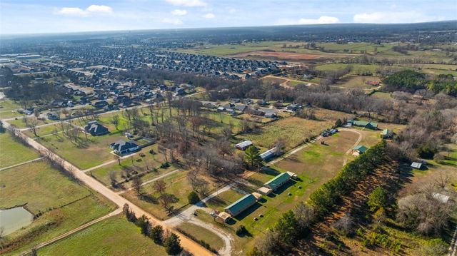 15743 Easterling Road, Pea Ridge, AR 72751
