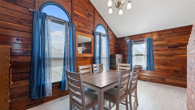 15743 Easterling Road, Pea Ridge, AR 72751