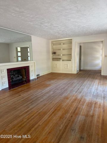 401 Marlboro Street, Hamlet, NC 28345