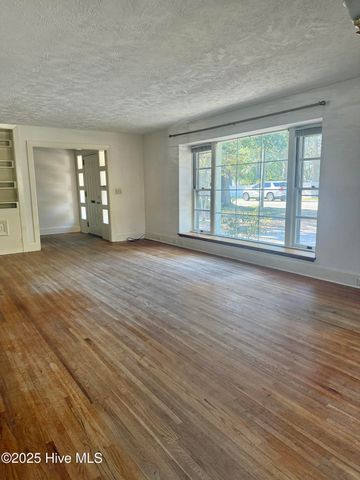 401 Marlboro Street, Hamlet, NC 28345