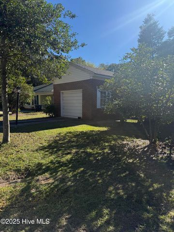 401 Marlboro Street, Hamlet, NC 28345