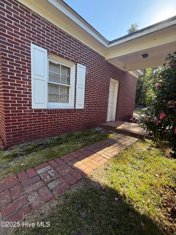 401 Marlboro Street, Hamlet, NC 28345