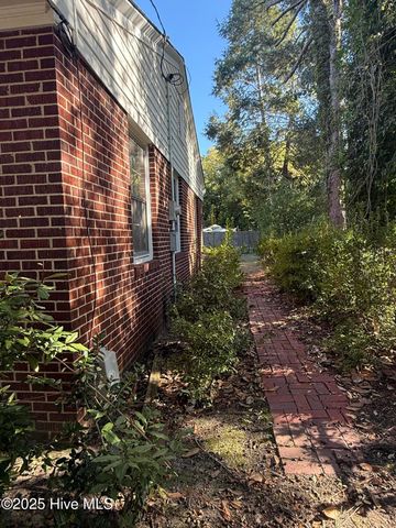 401 Marlboro Street, Hamlet, NC 28345