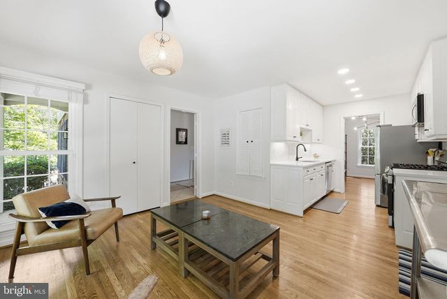 2111 STATUTE LN, Vienna, VA 22181