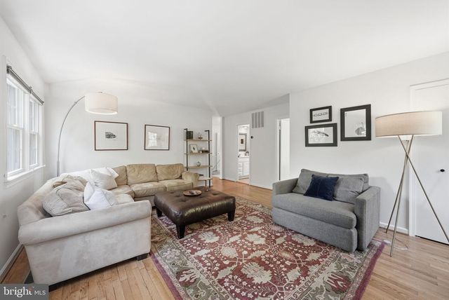 2111 STATUTE LN, Vienna, VA 22181