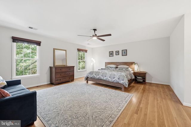 2111 STATUTE LN, Vienna, VA 22181