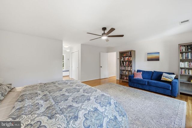 2111 STATUTE LN, Vienna, VA 22181