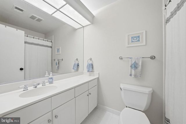 2111 STATUTE LN, Vienna, VA 22181