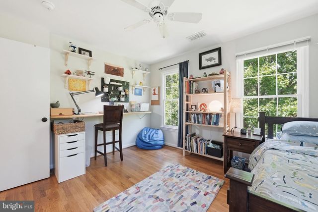 2111 STATUTE LN, Vienna, VA 22181