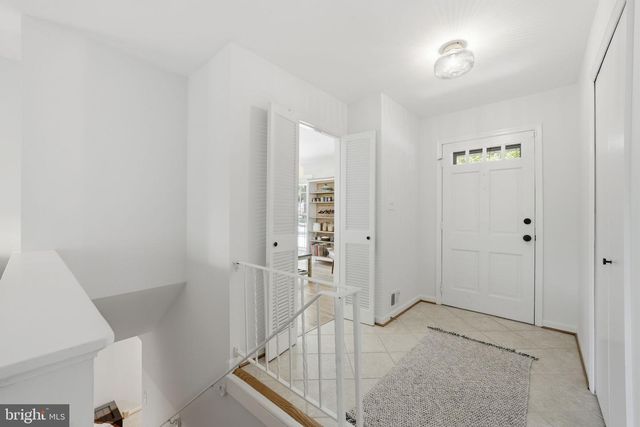 2111 STATUTE LN, Vienna, VA 22181