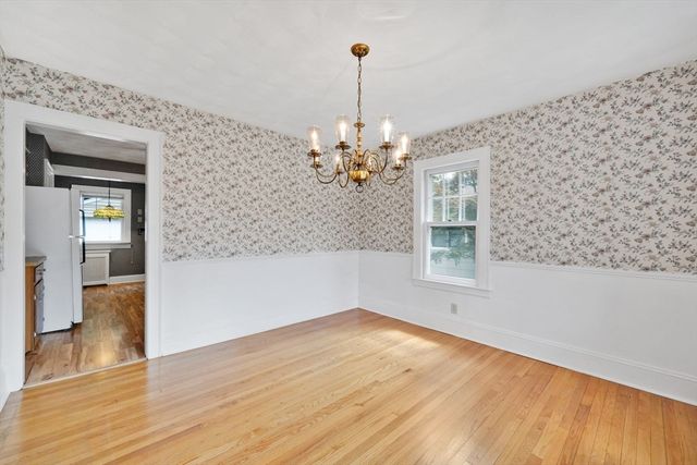 124 Westmoreland Ave, Longmeadow, MA 01106