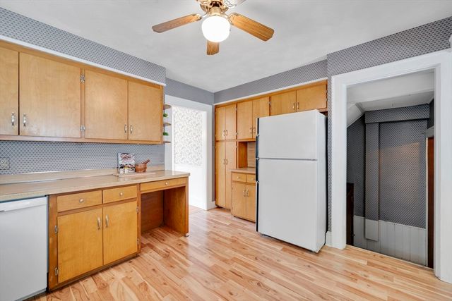 124 Westmoreland Ave, Longmeadow, MA 01106